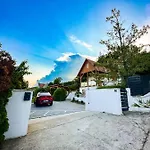Panorama *