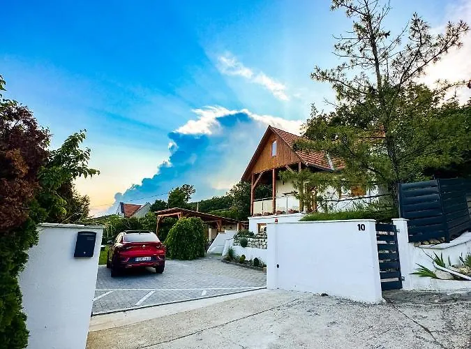 Panorama *