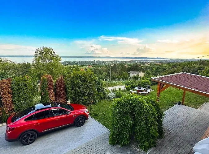 Panorama *